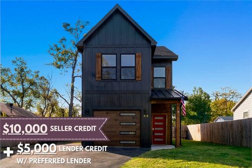 818 S C St, Rogers, AR, 72756-5569 | Card Image