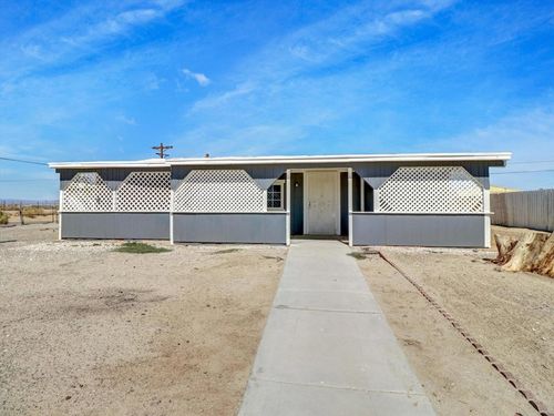 2206 Ocean Side Ave, Thermal, CA, 92274-8169 | Card Image