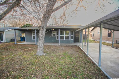 507 N Avenue B, Beeville, TX, 78102-4401 | Card Image