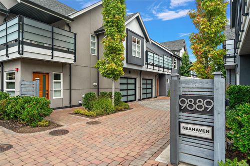 13-9889 Seventh St, Sidney, BC, V8L2V8 | Card Image