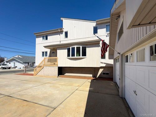 2591 Island Channel Rd, Seaford, NY, 11783-3320 | Card Image