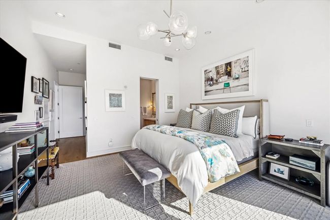 APT-17D - 2727 Kirby Dr, Condo with 2 bedrooms, 3 bathrooms and 3 parking in Houston TX | Image 16