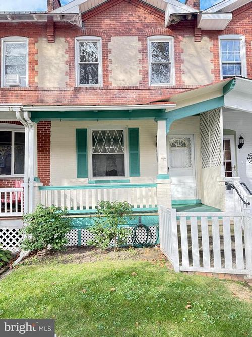 131 7th Ave, ROEBLING, NJ, 08554-1211 | Card Image