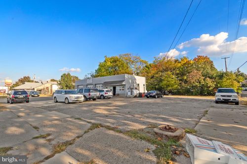 526 W Broad St, Paulsboro, NJ, 08066-1005 | Card Image