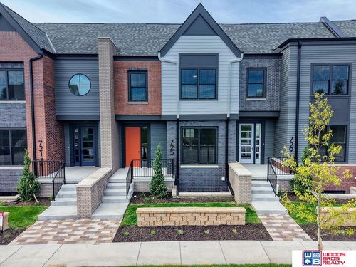 729 Blue Sage Blvd, Lincoln, NE, 68521-6645 | Card Image