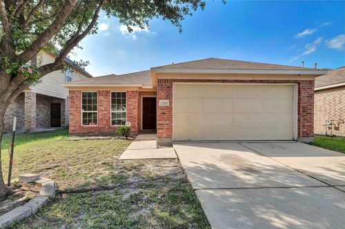 1218 Newsome Glenn Dr, Houston, TX, 77090-7118 | Card Image