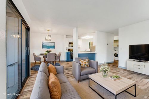 2513 Westberry Drive, Santa Rosa, CA, 95403 | Card Image