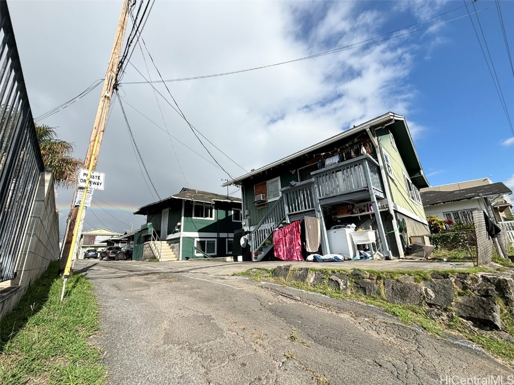 School St, Honolulu, HI 96817 #1
