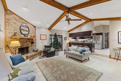 Family Room | Image 3