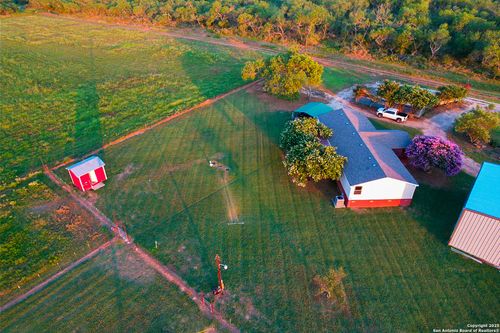 17105 S State Highway 123, Seguin, TX, 78155-1096 | Card Image