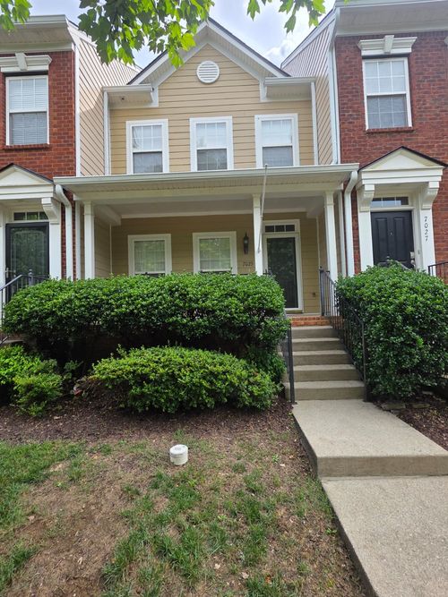 7025 Sunnywood Dr, Nashville, TN, 37211-8624 | Card Image