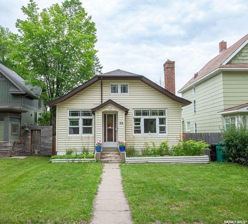314 Av E N, Saskatoon, SK, S7L1R8 | Card Image