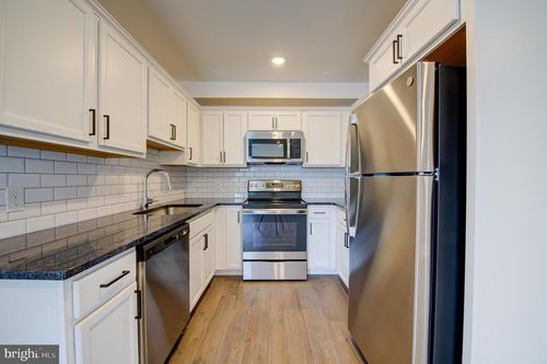 apt-b414-6649 Ridge Ave, PHILADELPHIA, PA, 19128-2531 | Card Image