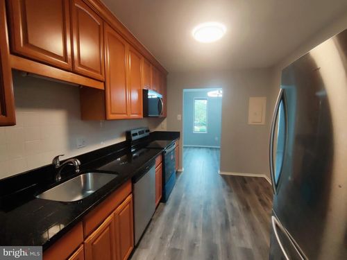 101-511 Florida Ave, HERNDON, VA, 20170-4911 | Card Image