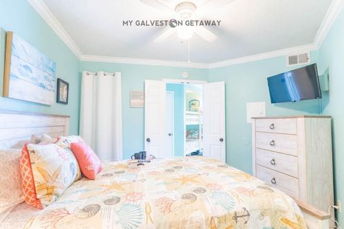 9214-6300 Seawall Blvd, Galveston, TX, 77551-2219 | Card Image