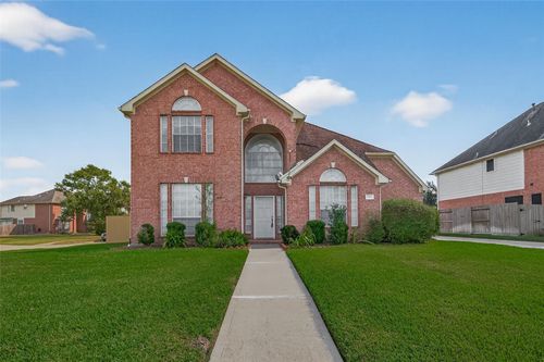 2103 Five Iron Dr, Houston, TX, 77089-5618 | Card Image