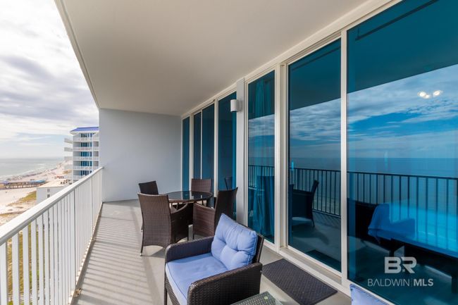 Balcony | Image 15