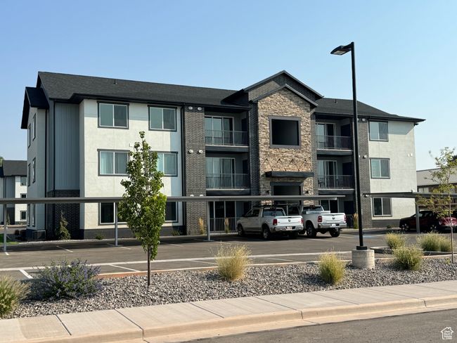 UNIT-203 - 553 S 100 W, Condo with 3 bedrooms, 2 bathrooms and 3 parking in Richfield UT | Image 32