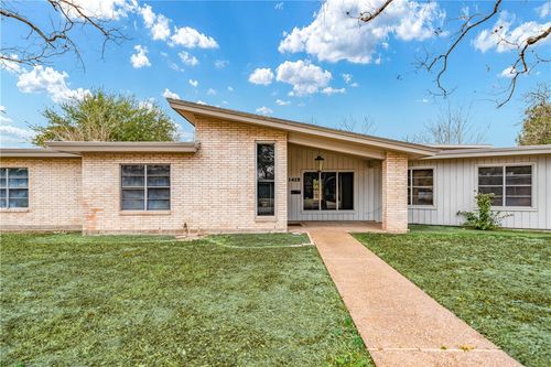 1419 S 11th St, Kingsville, TX, 78363-6307 | Card Image