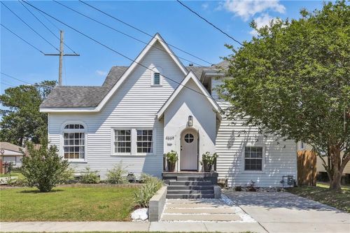 4669 Baccich St, New Orleans, LA, 70122-6115 | Card Image