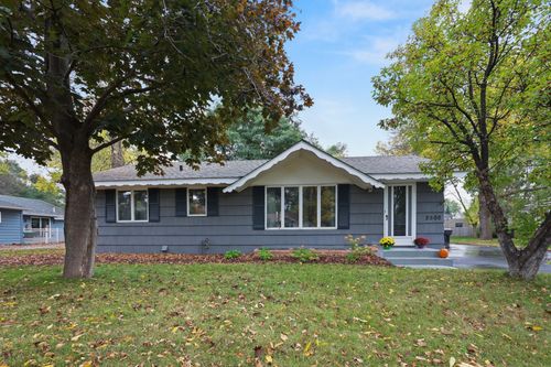 2500 110th Ave Nw, Coon Rapids, MN, 55433-3911 | Card Image