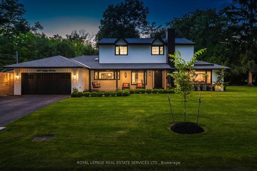 169 Oakes Dr, Mississauga, ON, L5G3M2 | Card Image