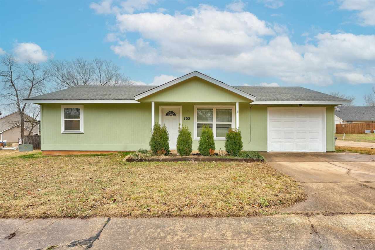 Crestwood Ct, Stillwater, OK 74075