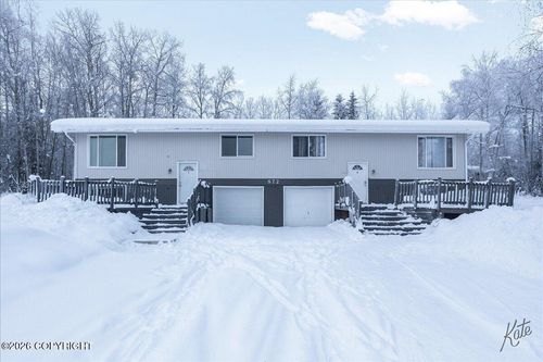 872 Ridge Loop Rd, North Pole, AK, 99705-5346 | Card Image