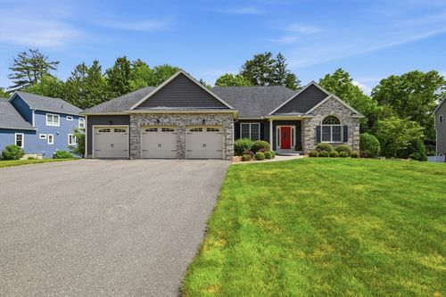 25 Pondview Dr, East Longmeadow, MA, 01028-1499 | Card Image