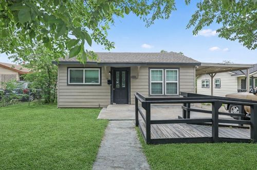 3304 Hardy St, Fort Worth, TX, 76106-6160 | Card Image