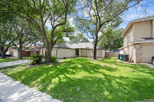 7706 Forest Fern, Live Oak, TX, 78233-7229 | Card Image