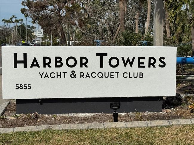 Harbor Towers Yacht and Racquet Club | Image 26
