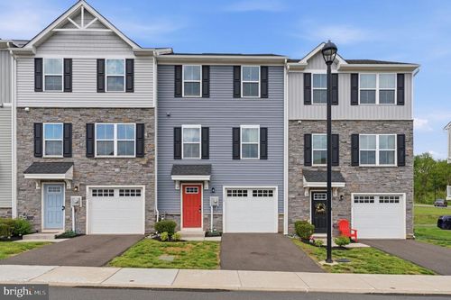 118 Nelson Ln, Sanatoga, PA, 19464-3161 | Card Image