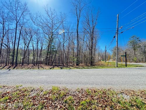 155 Manchester Rd, Crossville, TN, 38558-7663 | Card Image