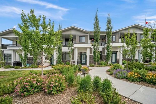 210 Crestbrook Common Sw, Calgary, AB, T3B6L1 | Card Image