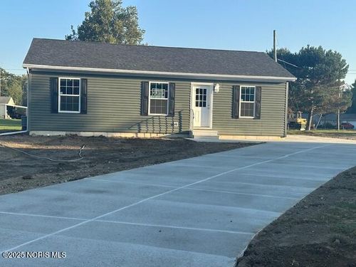 400 N Rose Ln, Pioneer, OH, 43554 | Card Image