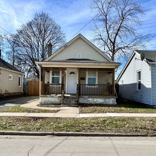 11 Greenlaw Pl, Saint Catharines, ON, L2R4S5 | Card Image