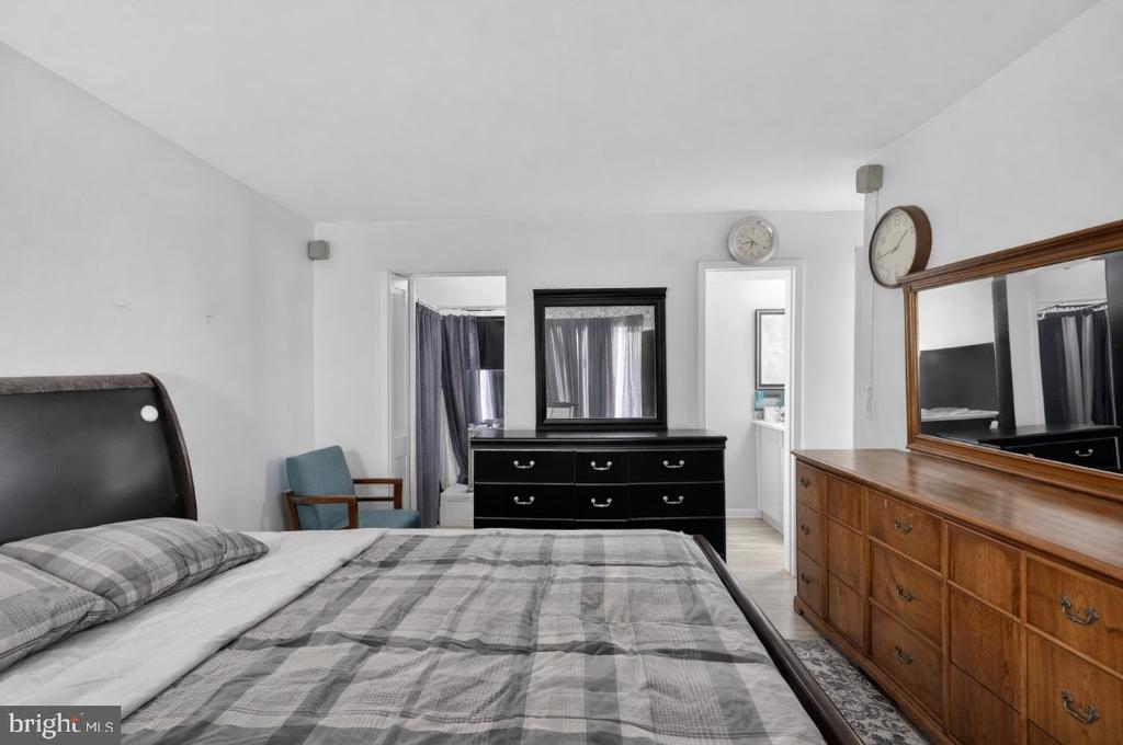 Residential in HYATTSVILLE 5