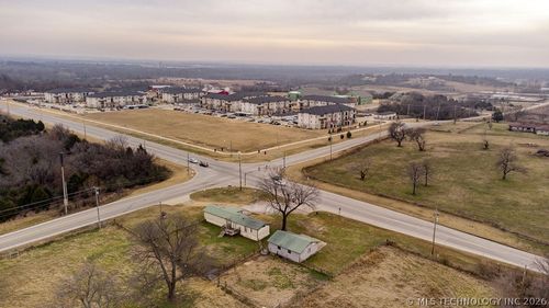 8021 E 86th Street N, Owasso, OK, 74055 | Card Image