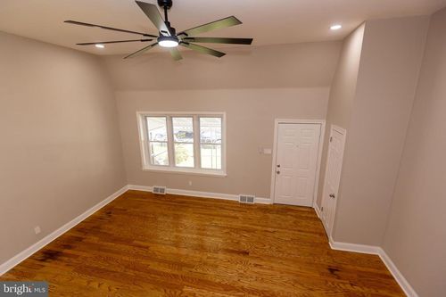 136 Chadwick Ave, LINWOOD, PA, 19061-4309 | Card Image