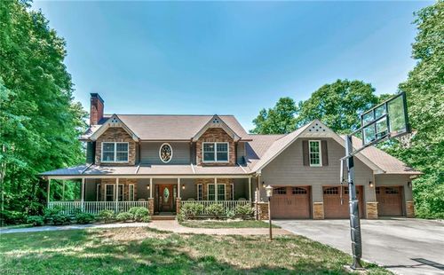 292 Breckenridge Ln, Wilkesboro, NC, 28697-8445 | Card Image