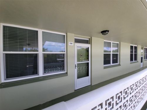 336-4890 Bay St Ne, ST PETERSBURG, FL, 33703-4058 | Card Image