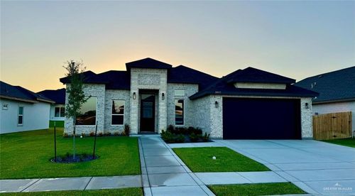 3807 Crimson Ave, Mission, TX, 78573-2863 | Card Image