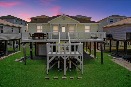 81 Santar Loop, Surfside Beach, TX, 77541-7956 | Card Image