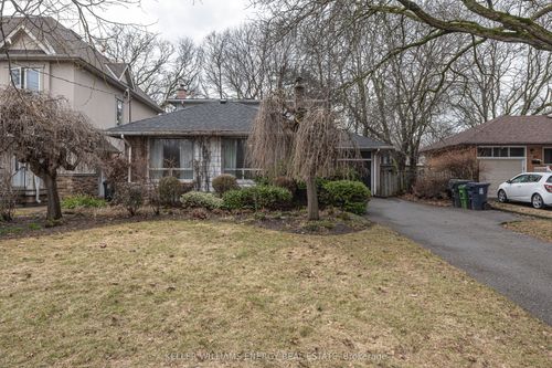 159 Princess Margaret Boulevard, Etobicoke, ON, M9B2Z4 | Card Image