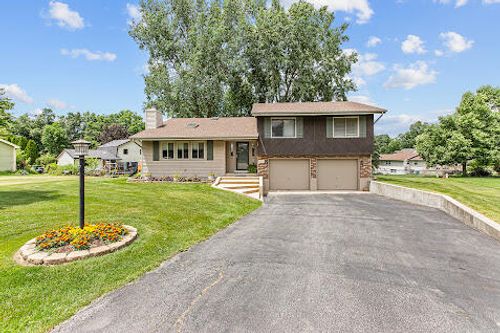 2022 Lakewood Pl, Crown Point, IN, 46307-9328 | Card Image