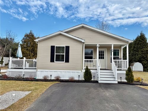 16 Valiant Dr, Coventry, RI, 02816-6422 | Card Image