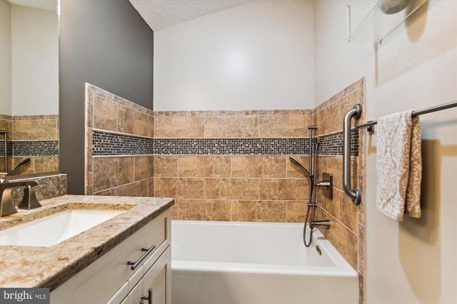 6202 Black Cherry Cir, House other with 4 bedrooms, 3 bathrooms and null parking in COLUMBIA MD | Image 38