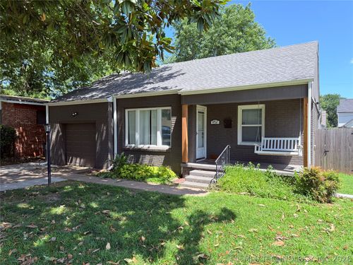 957 37th St, Tulsa, OK, 74105-3005 | Card Image