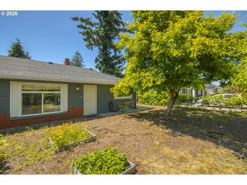 2523 Ne 111th Ave, Portland, OR, 97220 | Card Image